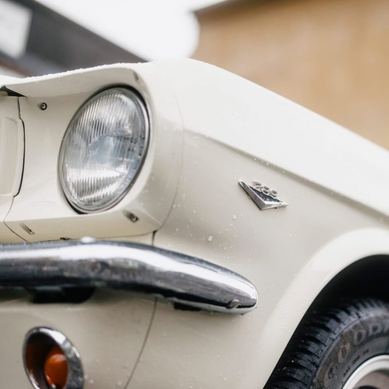Ford Mustand Fastback 289 cui V8